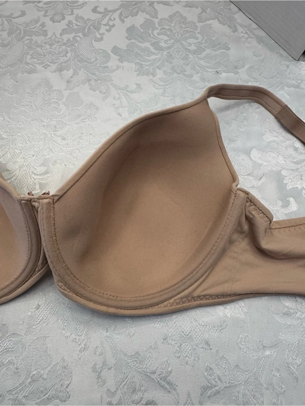 Soma Bra Size 42D Embraceable Full Coverage Underwire Lined Soft‎ Tan New Flawed